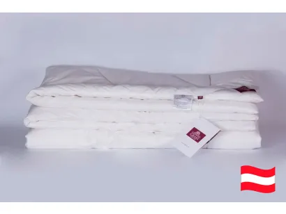 Одеяло всесезонное Cashmere Wool Grass стеганое с кантом